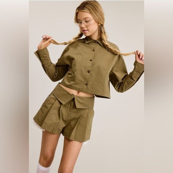 924. CHIC 2 PIECE SET BUTTON DOWN SHIRT WITH SKORT- OLIVE - Picture 3 of 5